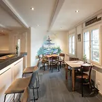 Hotel Casamia *